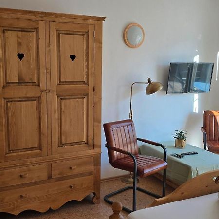 Haus Auszeit Bed & Breakfast Венс Екстериор снимка