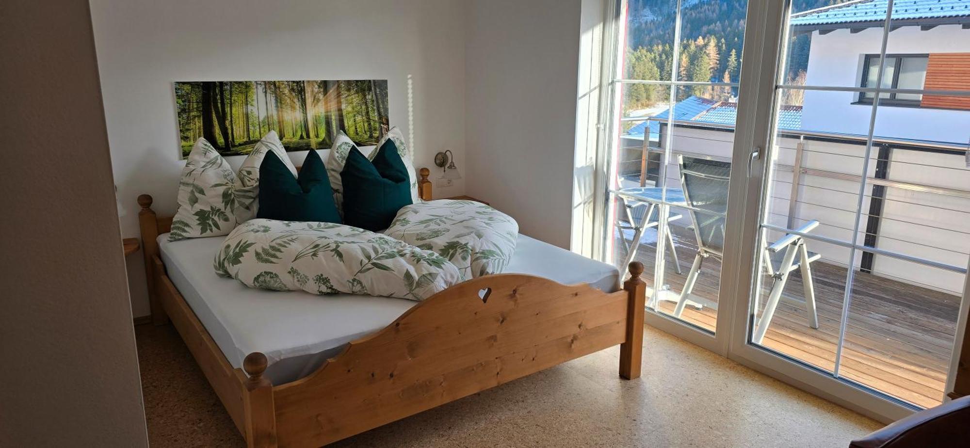 Haus Auszeit Bed & Breakfast Венс Екстериор снимка